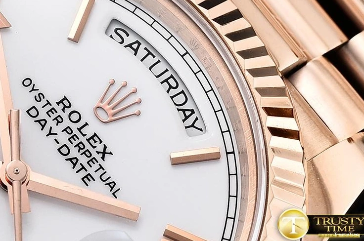 0926 RDD0218A – DayDate 40mm Casual 690